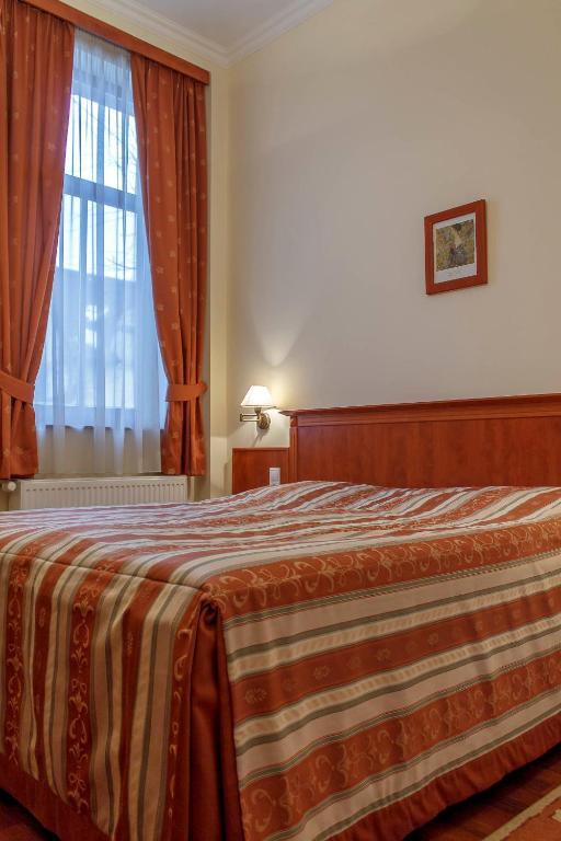 Pannon Hotel Bejelentkezes 20 Oraig, Check-In Until 20 O'Clock, Einchecken Bis 20 Uhr Mohacs Ngoại thất bức ảnh