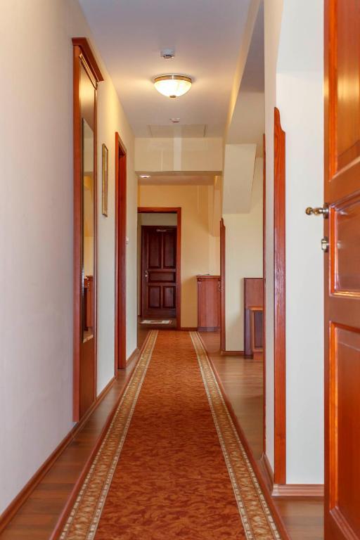 Pannon Hotel Bejelentkezes 20 Oraig, Check-In Until 20 O'Clock, Einchecken Bis 20 Uhr Mohacs Ngoại thất bức ảnh