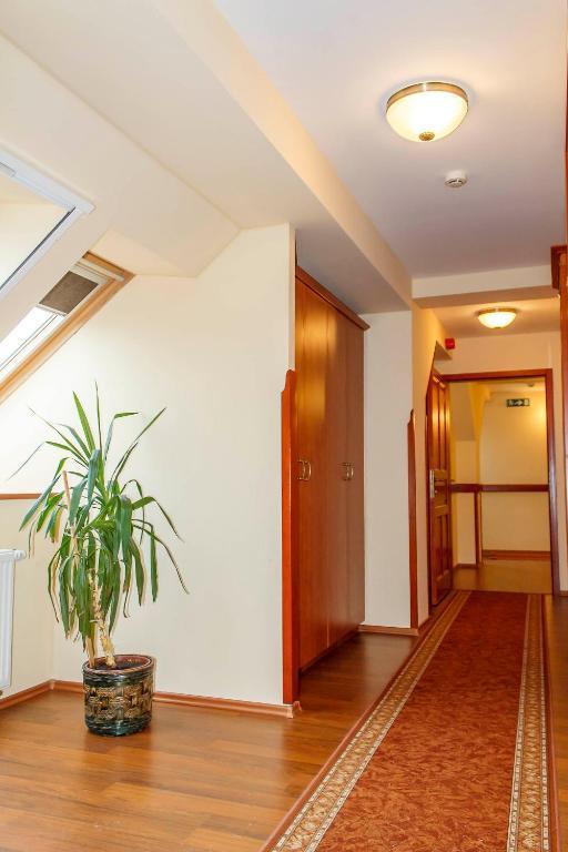 Pannon Hotel Bejelentkezes 20 Oraig, Check-In Until 20 O'Clock, Einchecken Bis 20 Uhr Mohacs Phòng bức ảnh