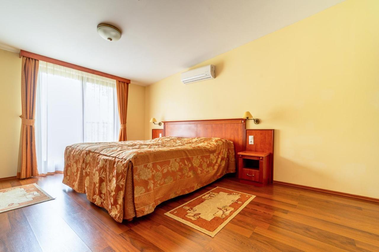 Pannon Hotel Bejelentkezes 20 Oraig, Check-In Until 20 O'Clock, Einchecken Bis 20 Uhr Mohacs Ngoại thất bức ảnh